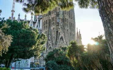 Luxurious Summer Experiences in Barcelona Your Ultimate Guide